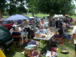 photo Vide-greniers de la fête du village