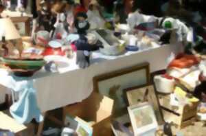 photo Vide-grenier La boule templaise