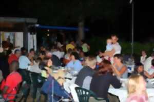 photo Repas à thème au camping du lac de Bonnefon