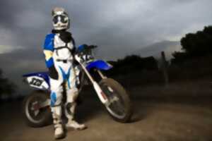 Moto-cross nocturne