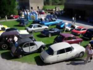 photo Salon de la voiture ancienne