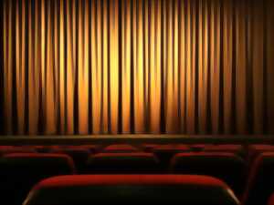 photo Théâtre alsacien D'Hybrides : Hollywood ùff'm Starnebarri