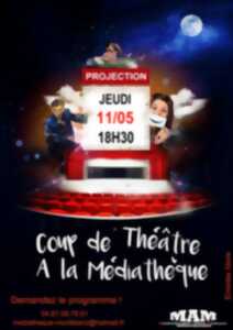 COUP DE THÉÂTRE À LA MÉDIATHÈQUE