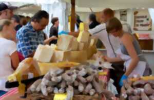 Marché fermier avec restauration