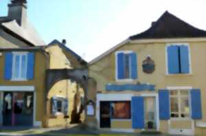 Exposition de peintures, au restaurant de la Tour