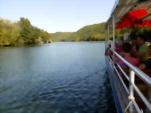 Bateau promenade sur le Lot