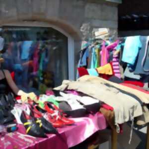 photo Braderie de printemps  de la croix rouge