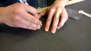 Atelier cuir : Fabrication d’un petit sac en cuir