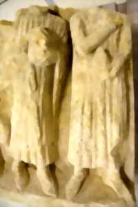 Le tympan de l'église Sainte-Marie d'Arthous