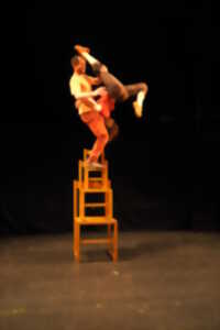 SPECTACLE LOOKING FOR - CIE ALLÉGORIE