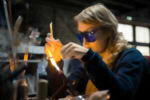 Démonstration de verre filé au chalumeau - Journées européennes des métiers d'art 2023 - JEMA
