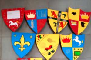 Atelier blasons, au Château de Morlanne