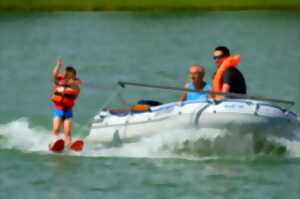 48 heures nautiques à l'Escourou : babyski nautique & initiation pêche et float tube & bouées tractées