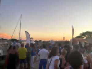 LES ESCALES GOURMANDES: WALKABOUT SOUND SYSTEM, DJ TONY SWAREZ