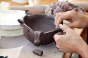 Atelier modelage aux Ateliers à Cazals