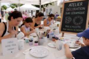photo Atelier de décoration sur céramique