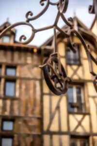 Conférence : « La maison de ville au Moyen-Age : un univers de représentations »