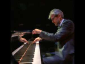 photo Bourg Arts et Vins : Concert avec Celia Oneto Bensaid au piano