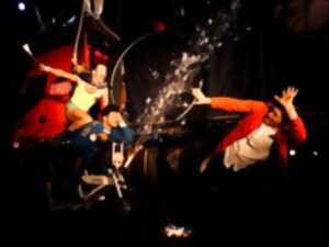 Agora - Pôle National Cirque : Arrêt d'urgence / AKOREAKRO