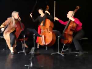 Trois guitares une histoire... Le Flamenco embrase le Classique !!