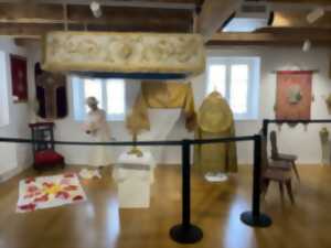 Exposition : Tenues d'Alsace