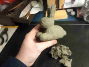 photo Fabrique ton petit lapin en papier mâché - Ferme-musée du Cotentin