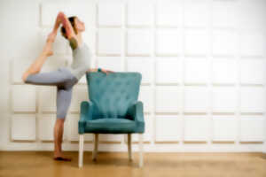 photo Yoga sur chaise