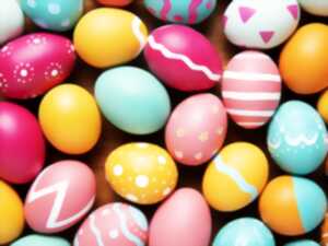 photo PÂQUES - Chasse aux oeufs