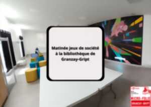 Atelier jeux de société au musée numérique Micro-Folie à Granzay-Gript