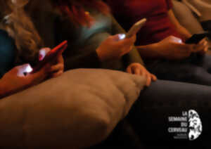 photo Conférence échange Adolescence et addiction