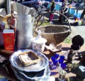 photo Vide-Grenier dans le cadre de la fête votive