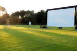 Cinéma en plein air à Ychoux