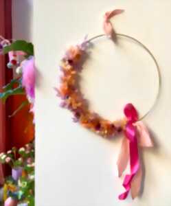 photo Atelier Couronne murale en fleurs séchées chez Deflorette