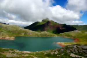 photo Randonnée au lac d'Estaëns dans son écrin de roches rouges