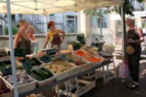 photo Marché de Saint-Macaire le jeudi et le dimanche