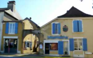 Exposition de peintures, au restaurant de la Tour