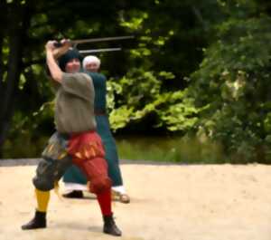 photo Les Tours de Merle -les armes et les techniques de combat