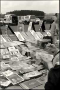 photo Bourse toutes collections et vide-greniers