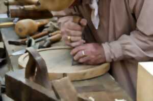 photo Atelier pour les enfants de sculpture sur bois