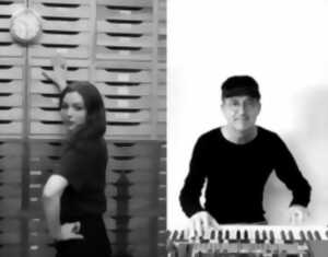 photo Radio Mango en concert chez Livres Books & Co