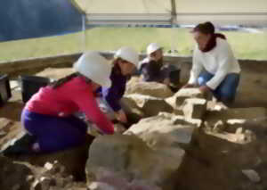 photo Atelier archéo à Bibracte