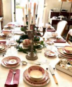 photo Dîner aux chandelles au Château des Chauvaux - Châteaux en fête