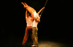 FESTIVAL DANSES CROISÉES : Olaia Valle López - Proyecto Larrua