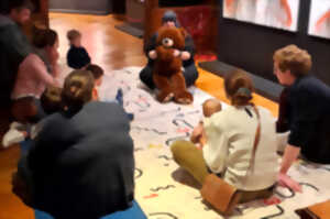 Bébé au musée