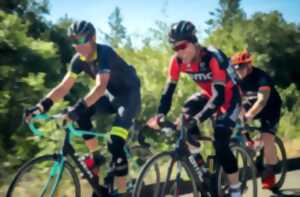photo Course cycliste et randonnée