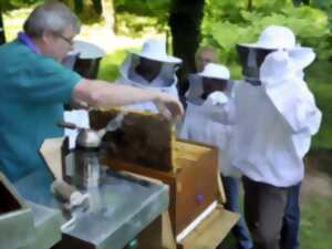 photo Portes ouvertes au rucher école des sources