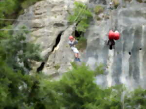 photo Été Actif - Escalade sur voie naturelle - Paussac St Vivien