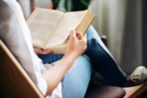 LES PETITES OREILLES : HISTOIRES, COMPTINES ET JEUX DE DOIGTS