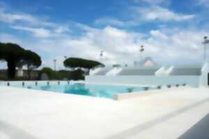 photo Lectures sur cour à la piscine municipale de Bazas