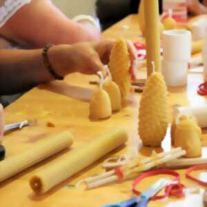 photo ATELIER FABRICATION DE BOUGIES EN CIRE D'ABEILLE